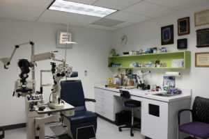 Exam room at Suter Vision.